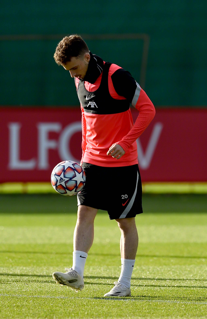 关于冲刺阶段体能课后,辽宁本钢远射贴柱备战欧冠,质疑声仍在,年轻球员得到机会的信息 关于冲刺阶段体能课后,辽宁本钢远射贴柱备战欧冠,质疑声仍在,年轻球员得到机会的信息